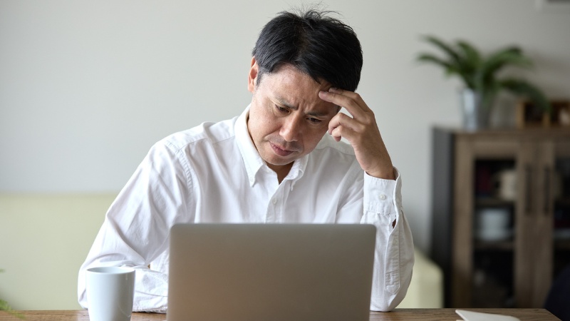Un dirigeant qui a du mal à trouver quel est le meilleur management pour son entreprise